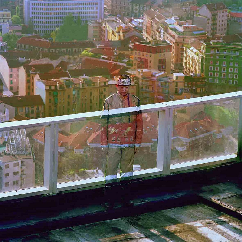 Liu_Bolin_Milan_World_Expo_of_2015_photograph_120x120cmAP_90x90cmAP_2010